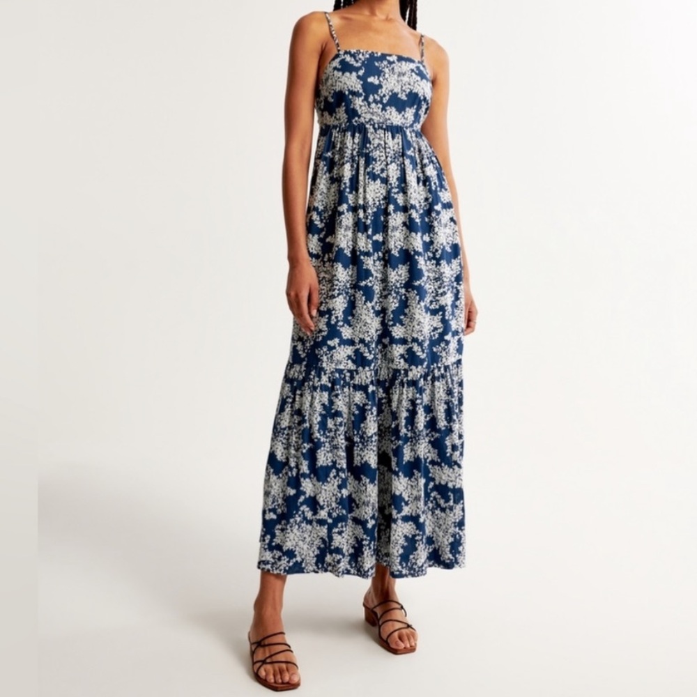 *NWT* Abercrombie & Fitch Low Back Floral Maxi Dress with Pockets